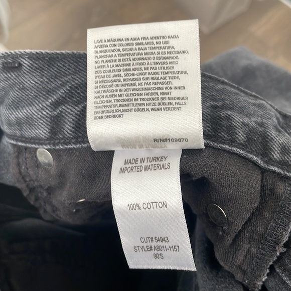 Agolde 90s Pinch Waist Shorts - Picture 5 of 5